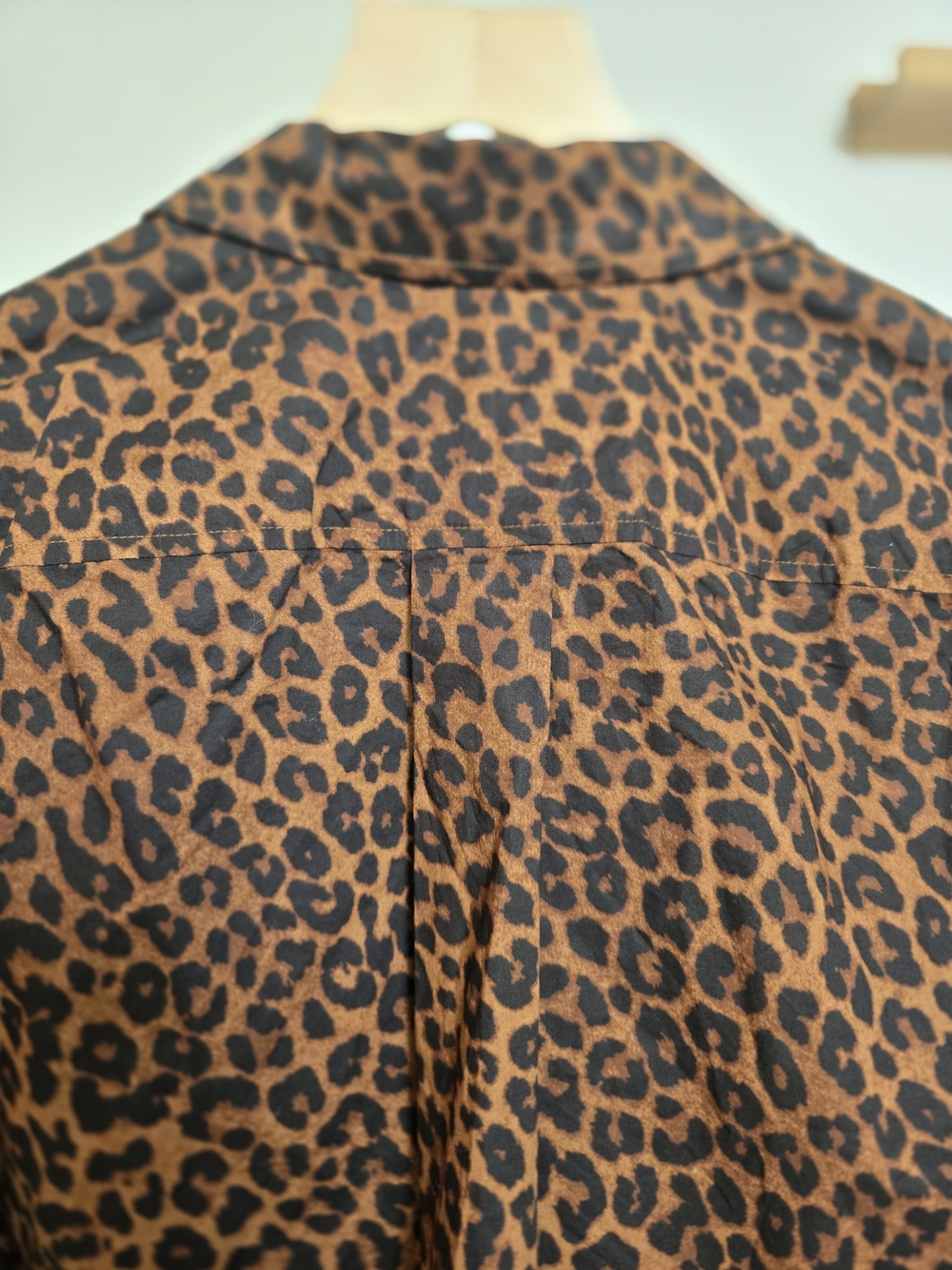 NWOT Talbots Brown and Black Leopard Print Button-Down Shirt Womens Size M - Picture 5 of 13